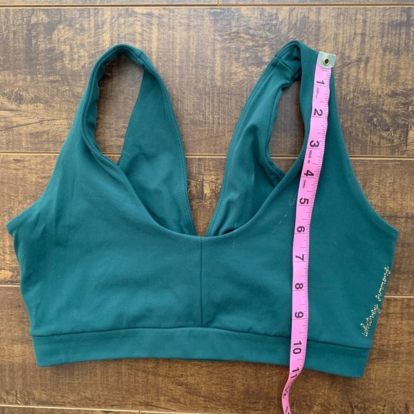 Whitney Simmons X Gymshark V2 Sports Bra in Amazon Size Small - Picture 8 of 11
